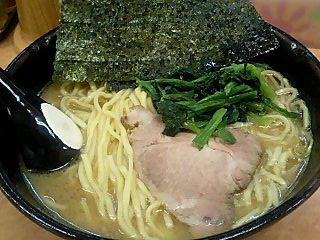 亀家 ラーメン大盛.JPG