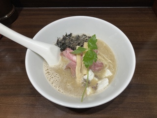 寿製麺 よしかわ 西台駅前店　真鯛白湯