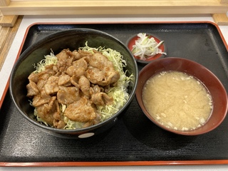 稲　生姜焼き丼