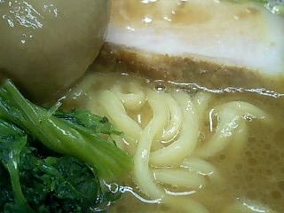 まつり家 大盛ラーメン+味付けタマゴ2.JPG