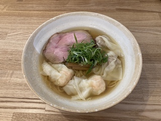 DURAMENTEI　肉・海老ワンタン麺 白