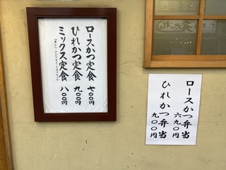 @j[