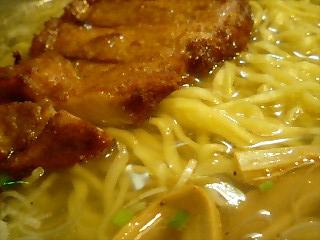 麺家Dragon Kitchen　パイコー麺／塩２.JPG