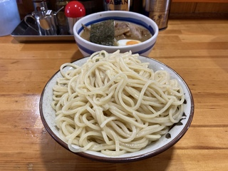  叟@胁}