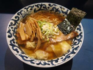 一世＠茅ヶ崎　醤油ワンタン麺.JPG