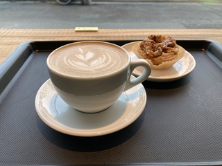 Bicycle Coffee Tokyo@JtFe{񂲂ƃN~̃pC